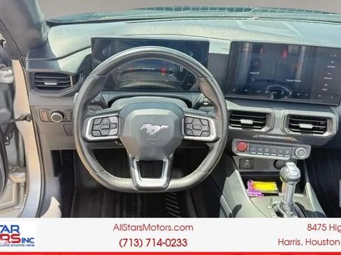 Used 2024 Ford Mustang Convertible RWD image 18