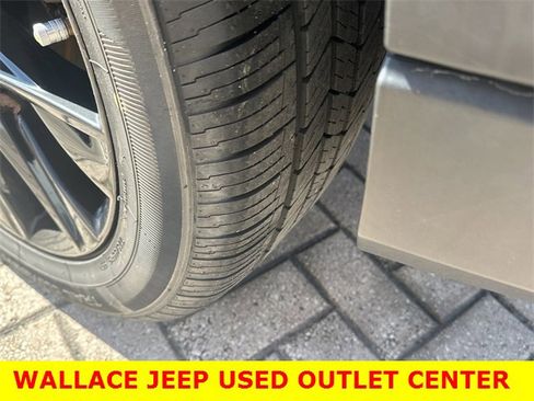 Used 2022 MAZDA CX-5 Carbon Edition image 16