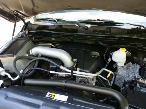 Used 2014 RAM 1500 Express RWD image 33
