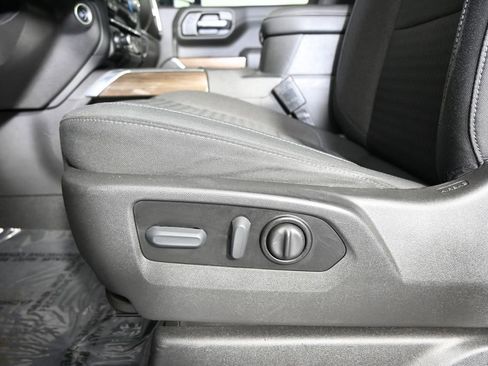 Used 2022 Chevrolet Silverado 1500 RST AWD/4WD image 21