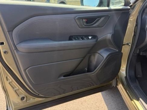 Certified 2026 Subaru Forester Premium AWD/4WD image 17