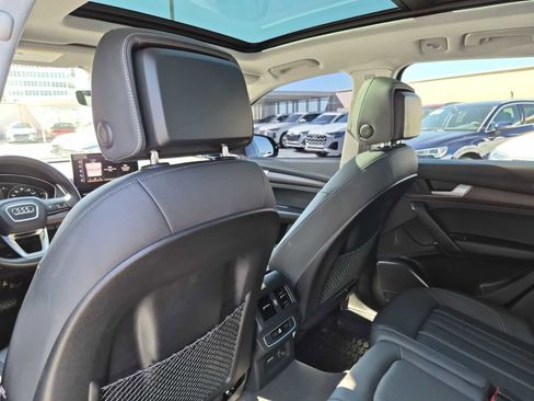 Certified 2024 Audi Q5 2.0T Premium w/ Convenience Package image 17