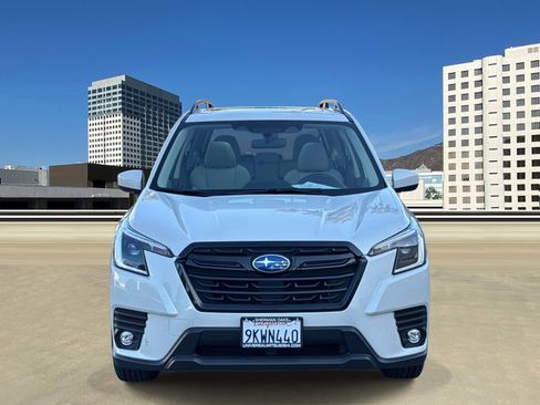 Used 2024 Subaru Forester Premium AWD/4WD image 2