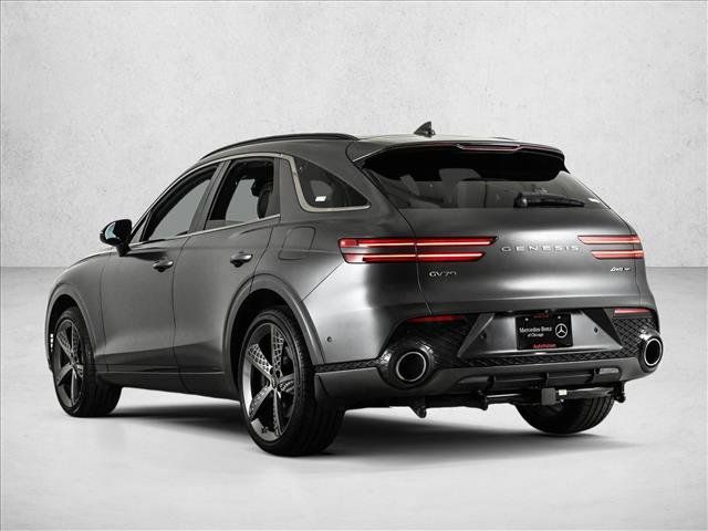 Used 2023 Genesis GV70 3.5T Sport w/ Sport Prestige Package AWD/4WD image 8