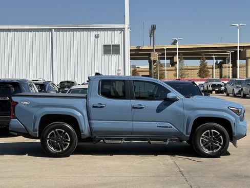 Used 2026 Toyota Tacoma TRD Sport RWD image 3