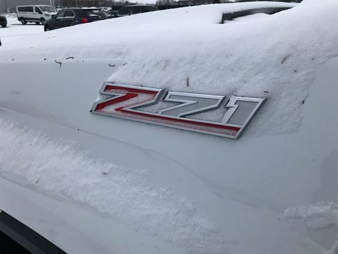 Used 2025 Chevrolet Silverado 2500 LTZ w/ LTZ Premium Package image 7