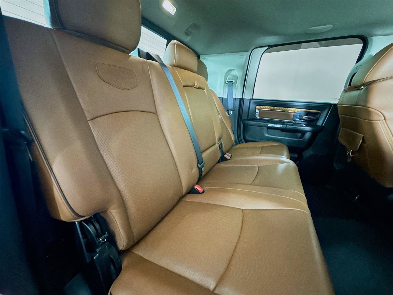 Used 2018 RAM 3500 Laramie Longhorn w/ Convenience Group AWD/4WD image 21