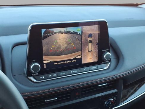 Certified 2025 Nissan Rogue SV image 20