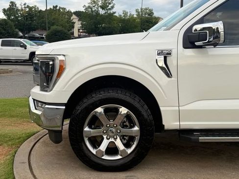 Used 2021 Ford F150 Lariat w/ Equipment Group 502A High AWD/4WD image 12