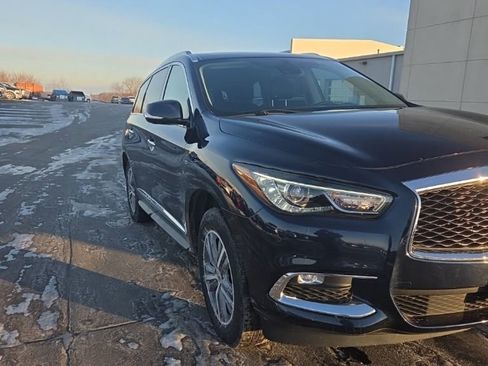 Used 2020 INFINITI QX60 Luxe w/ Essential Package image 1