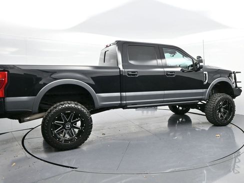 Used 2021 Ford F350 Lariat w/ Tremor Off-Road Package image 8