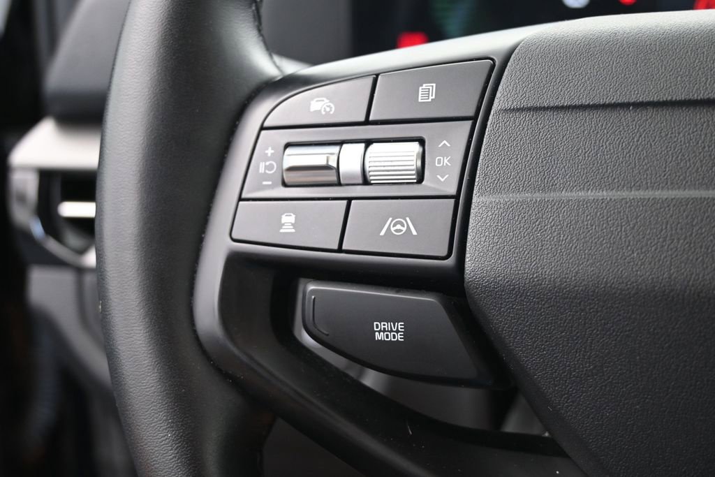 Used 2026 Kia Sportage LX FWD image 30