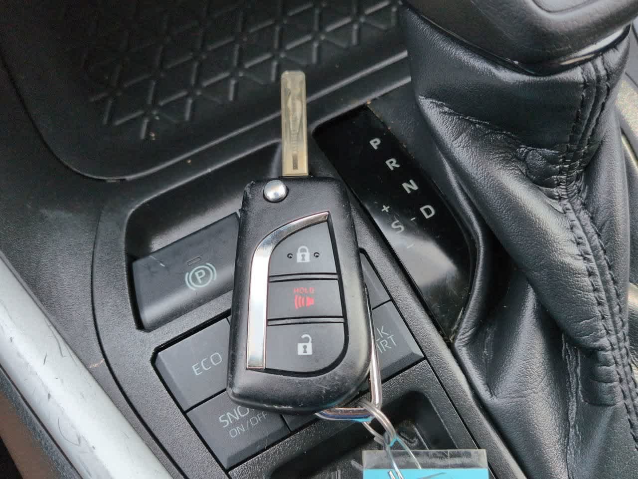 Certified 2023 Toyota RAV4 LE AWD/4WD image 25