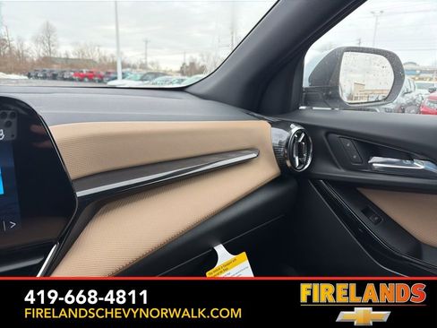 New 2026 Chevrolet Equinox ACTIV w/ Safety and Technology Package image 29