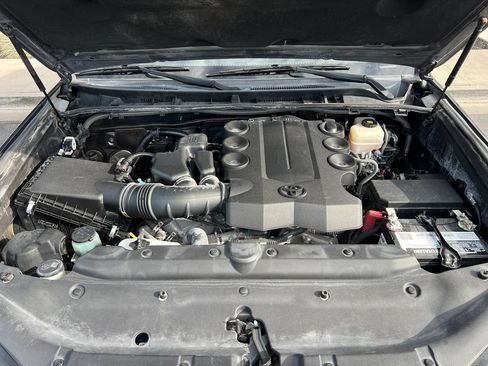 Used 2018 Toyota 4Runner SR5 Premium AWD/4WD image 10