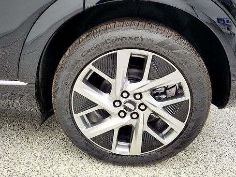 Used 2026 Cadillac Optiq Luxury 1 image 9