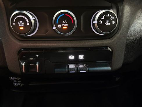 Used 2023 RAM 2500 Tradesman AWD/4WD image 22