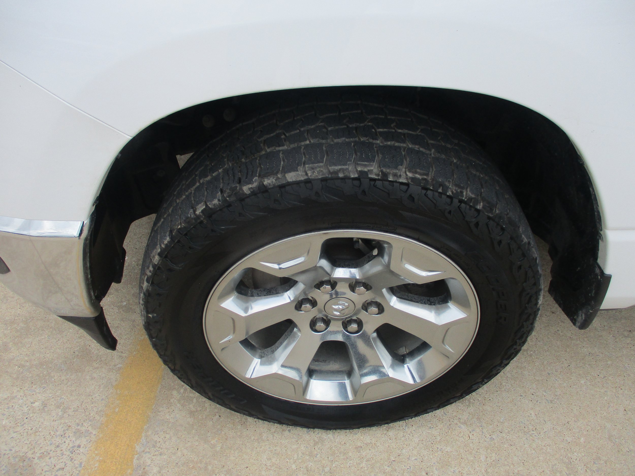 Used 2023 RAM 1500 Lone Star AWD/4WD image 3