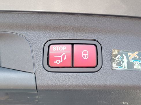 Used 2022 Mercedes-Benz GLE 450 GLE 450 w/ AMG Line Exterior image 30