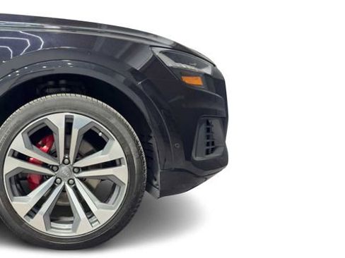 Used 2019 Audi Q8 Prestige w/ Luxury Package AWD/4WD image 8