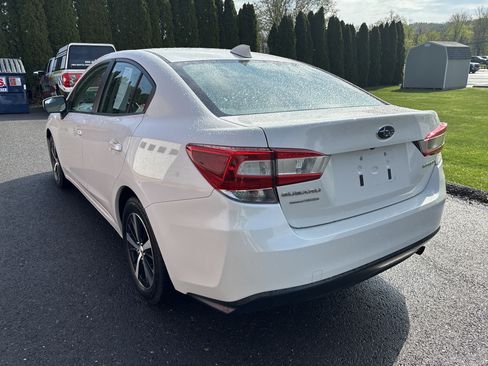 Used 2022 Subaru Impreza 2.0i Premium AWD/4WD image 6