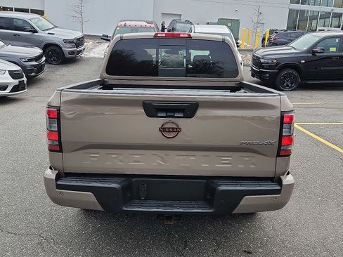 Used 2023 Nissan Frontier PRO-4X w/ Pro Convenience Package image 5