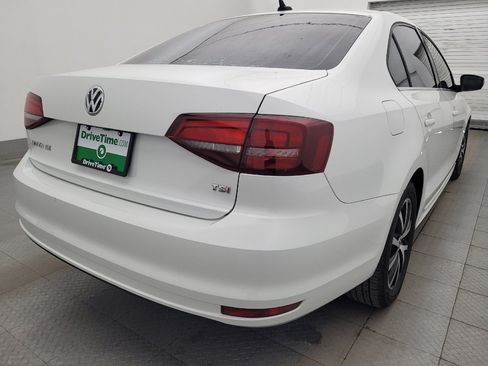 Used 2017 Volkswagen Jetta SE FWD image 11