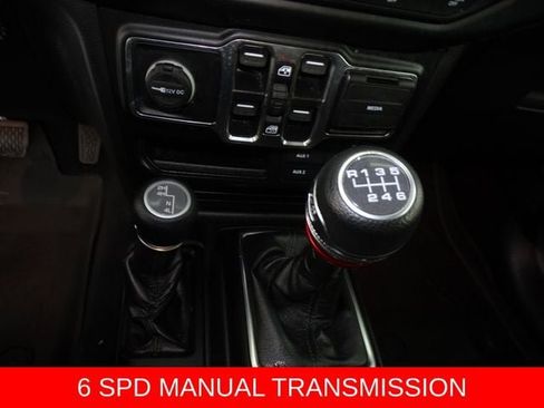 Certified 2022 Jeep Wrangler Unlimited Sport w/ Sun And Sound Package AWD/4WD image 10