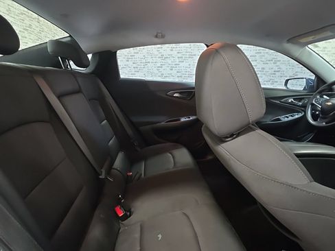 Used 2020 Chevrolet Malibu LT FWD image 11