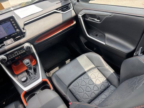 Used 2019 Toyota RAV4 Adventure AWD/4WD image 14