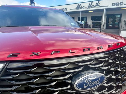 Used 2024 Ford Explorer ST-Line w/ Class IV Trailer Tow Package RWD image 9