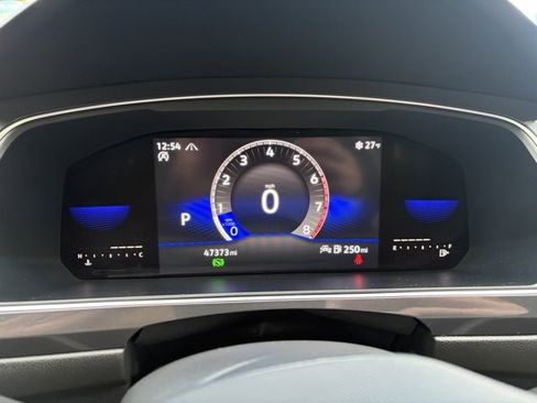 Used 2022 Volkswagen Tiguan S image 19