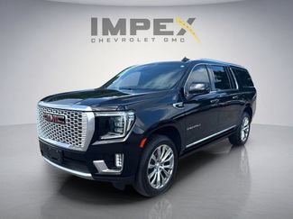 Used 2023 GMC Yukon XL Denali w/ Denali Reserve Package AWD/4WD video 1