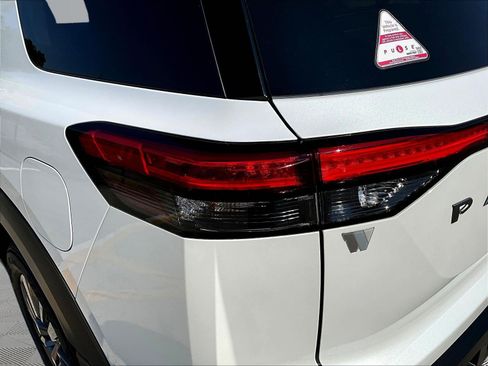 Certified 2026 Nissan Pathfinder SV AWD/4WD image 23