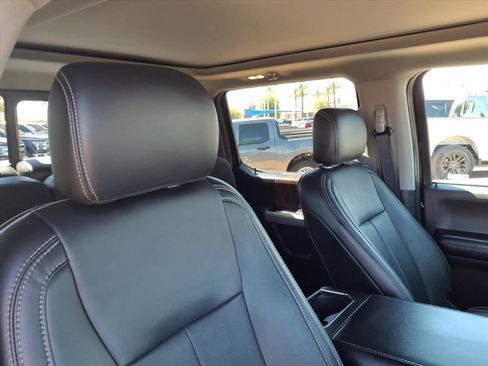 Used 2019 Ford F150 Lariat w/ Equipment Group 502A Luxury image 12