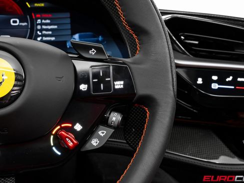 Used 2024 Ferrari SF90 Spider image 39