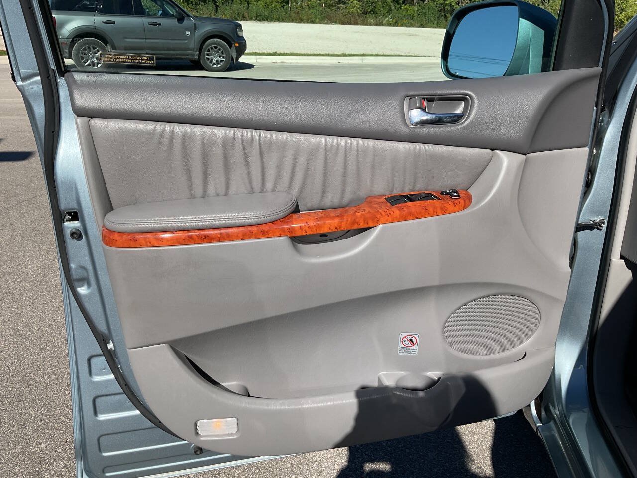 Used 2010 Toyota Sienna XLE w/ Towing Prep Pkg FWD image 27
