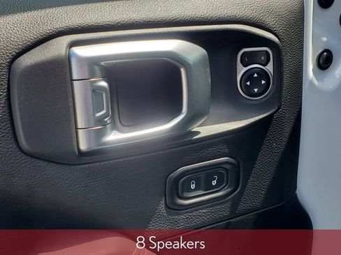 Used 2025 Jeep Wrangler Unlimited Sahara w/ Technology Group AWD/4WD image 14