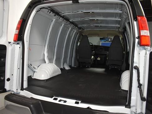 New 2026 Chevrolet Express 2500 w/ Driver Convenience Package RWD image 29