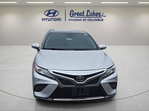 Used 2019 Toyota Camry XSE FWD image 2