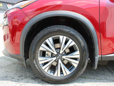 Certified 2023 Nissan Rogue SV w/ SV Premium Package AWD/4WD image 33