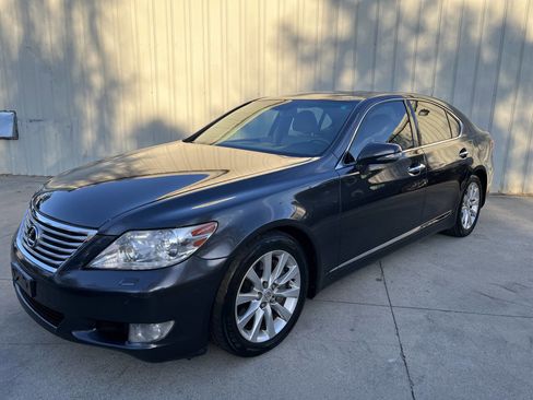 Used 2011 Lexus LS 460 AWD w/ Comfort Pkg image 7