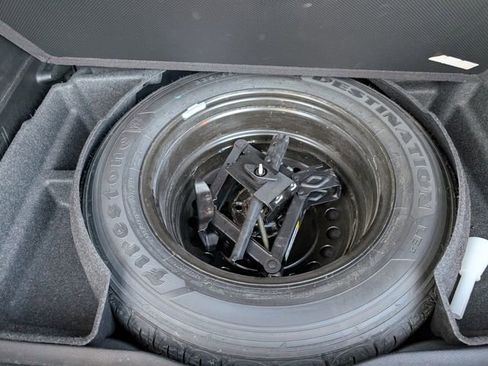 Used 2019 Jeep Cherokee Limited w/ Trailer Tow Group image 18