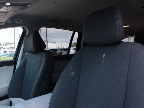 New 2026 Hyundai Ioniq 9 SE image 9