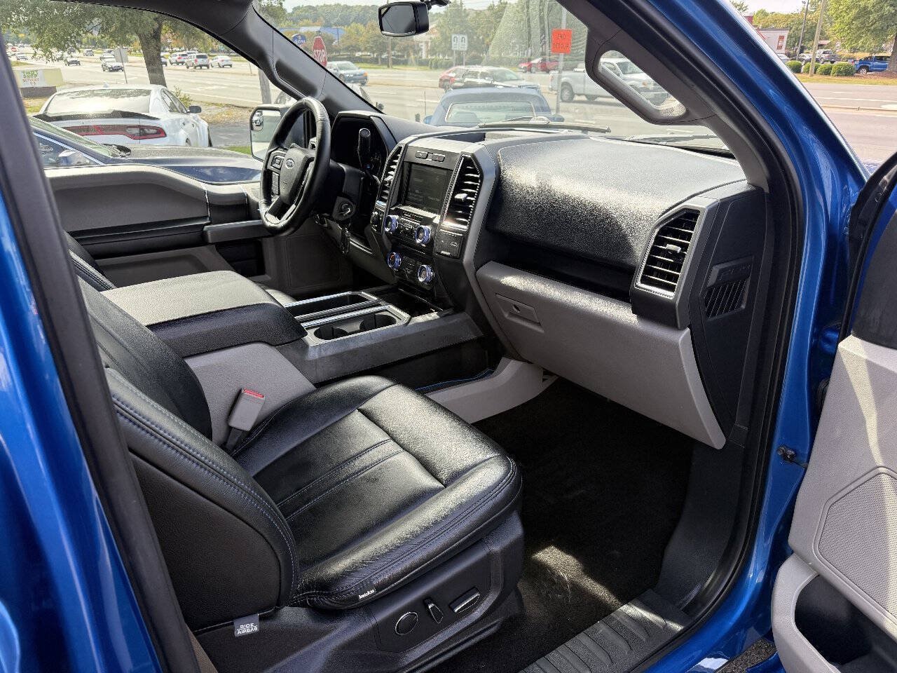 Used 2015 Ford F150 XLT w/ Equipment Group 302A Luxury AWD/4WD image 13