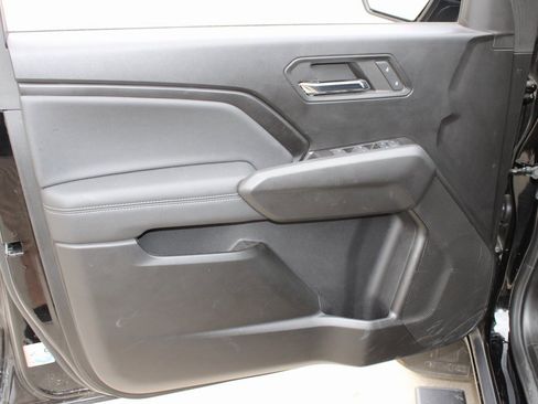 Used 2024 GMC Canyon Elevation w/ Convenience Package image 19