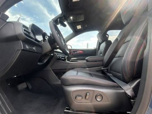 New 2026 Chevrolet Traverse Z71 w/ Enhanced Driving Package AWD/4WD image 3