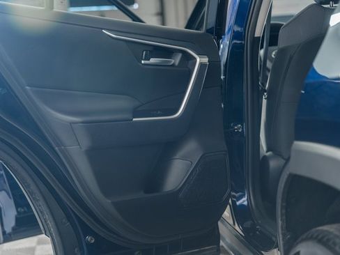 Certified 2025 Toyota RAV4 XLE image 36