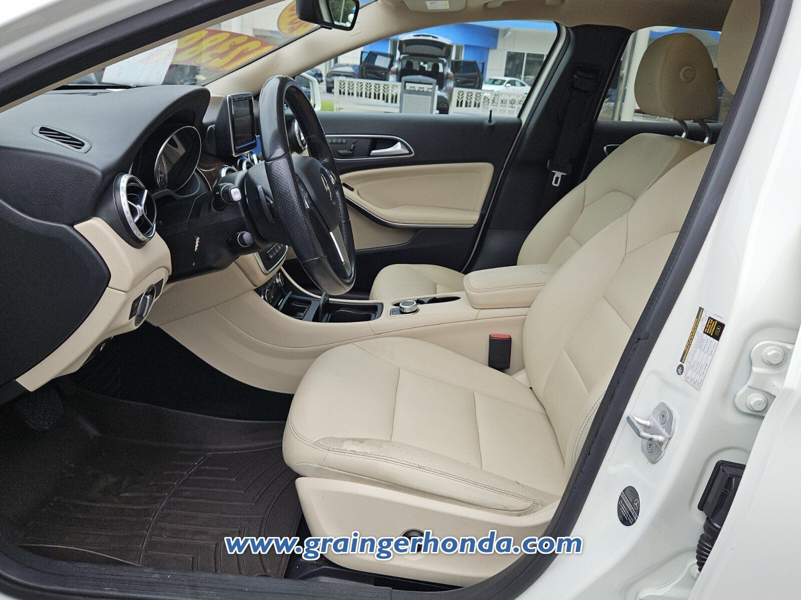Used 2015 Mercedes-Benz GLA 250 image 10
