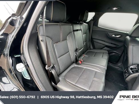 Used 2025 Chevrolet Blazer Premier w/ Enhanced Convenience Package image 20